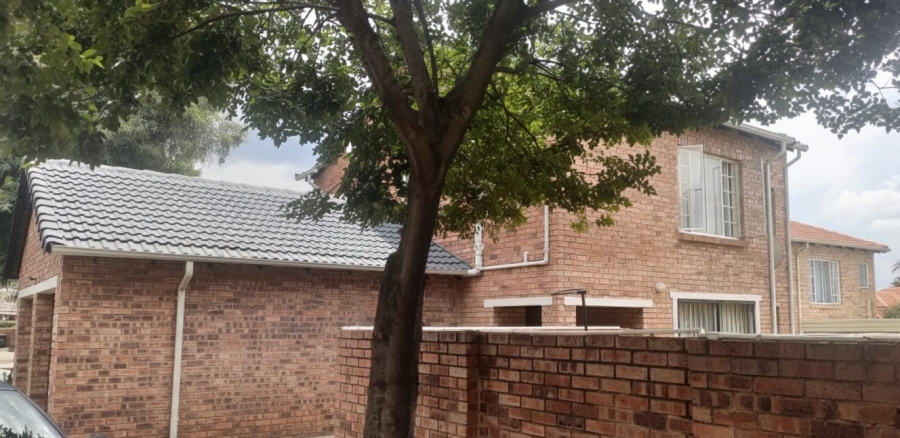 To Let 3 Bedroom Property for Rent in Wilgeheuwel Gauteng