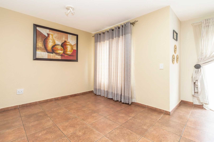 3 Bedroom Property for Sale in Wilgeheuwel Gauteng