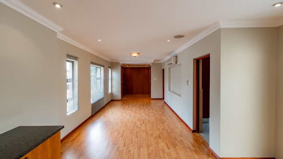 5 Bedroom Property for Sale in Kyalami Gauteng