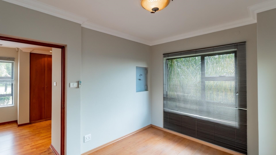 5 Bedroom Property for Sale in Kyalami Gauteng