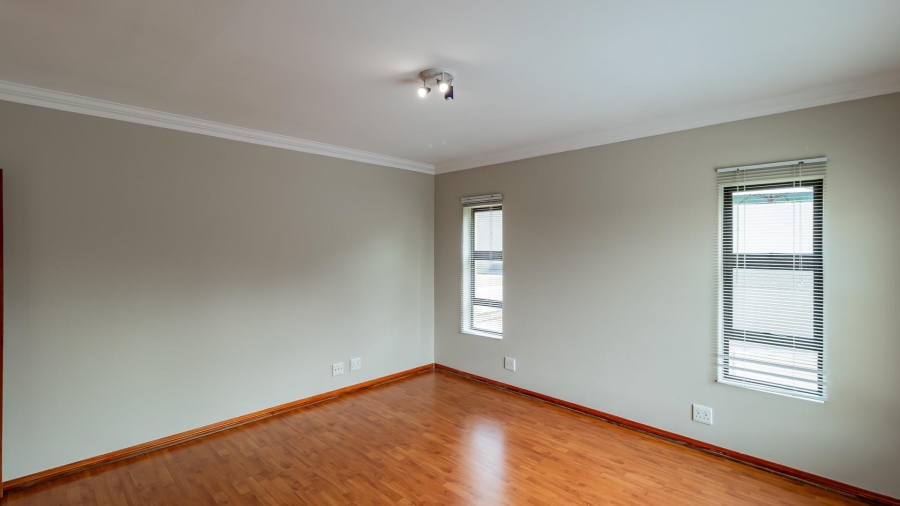 5 Bedroom Property for Sale in Kyalami Gauteng