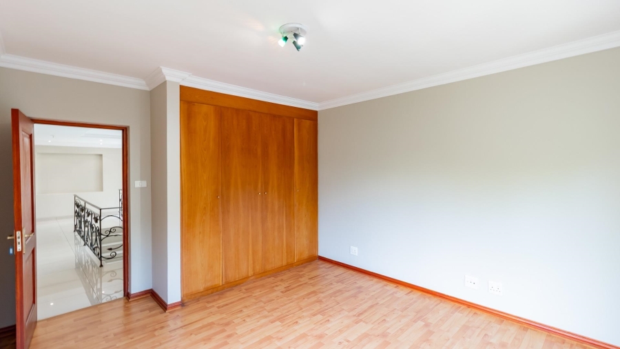 5 Bedroom Property for Sale in Kyalami Gauteng