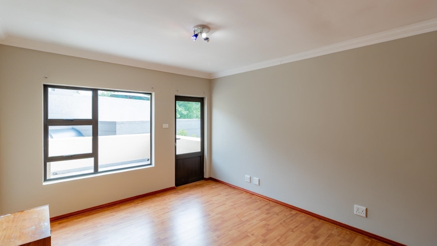 5 Bedroom Property for Sale in Kyalami Gauteng