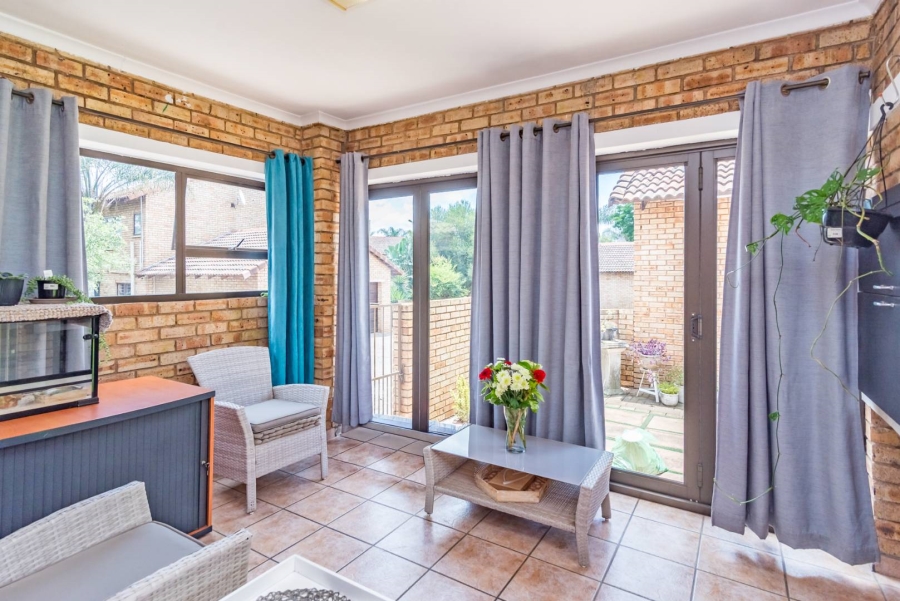 4 Bedroom Property for Sale in Ruimsig Gauteng