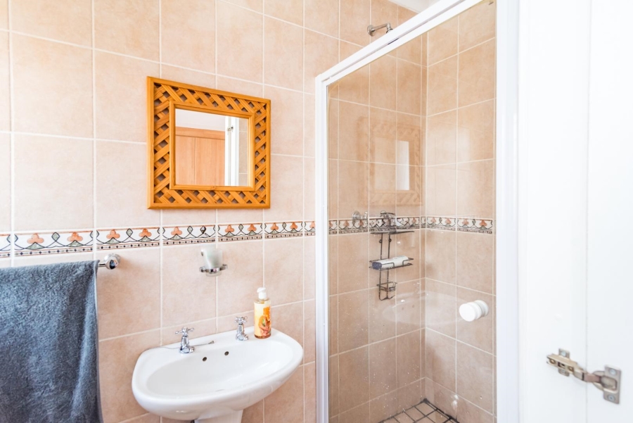 4 Bedroom Property for Sale in Ruimsig Gauteng