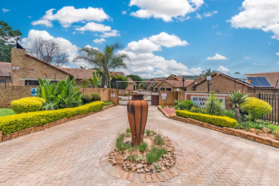 4 Bedroom Property for Sale in Ruimsig Gauteng