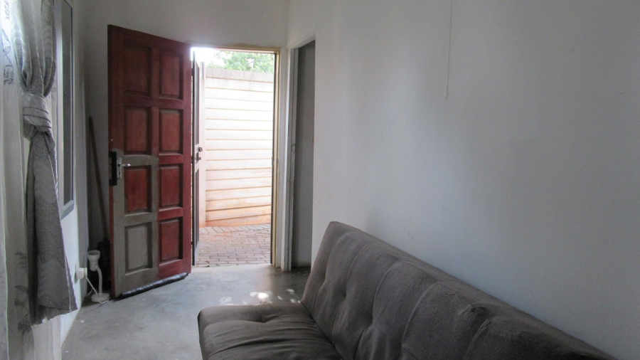 2 Bedroom Property for Sale in Mondeor Gauteng