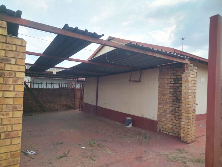 3 Bedroom Property for Sale in Soshanguve BB Gauteng