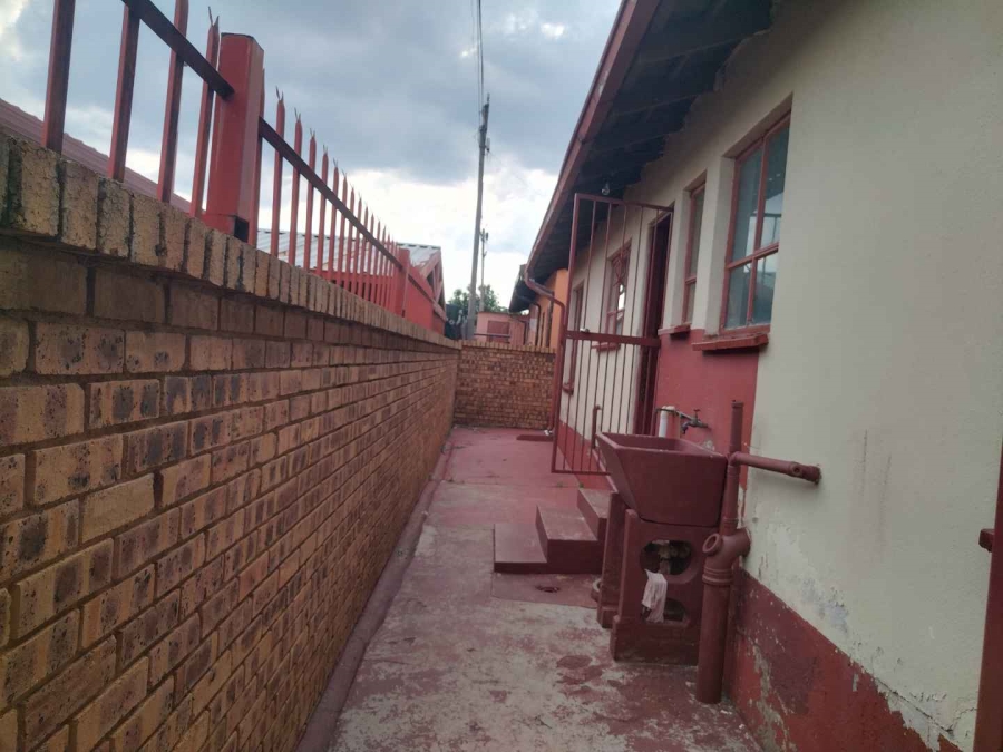 3 Bedroom Property for Sale in Soshanguve BB Gauteng