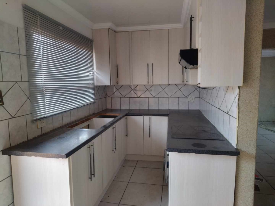 3 Bedroom Property for Sale in Soshanguve BB Gauteng