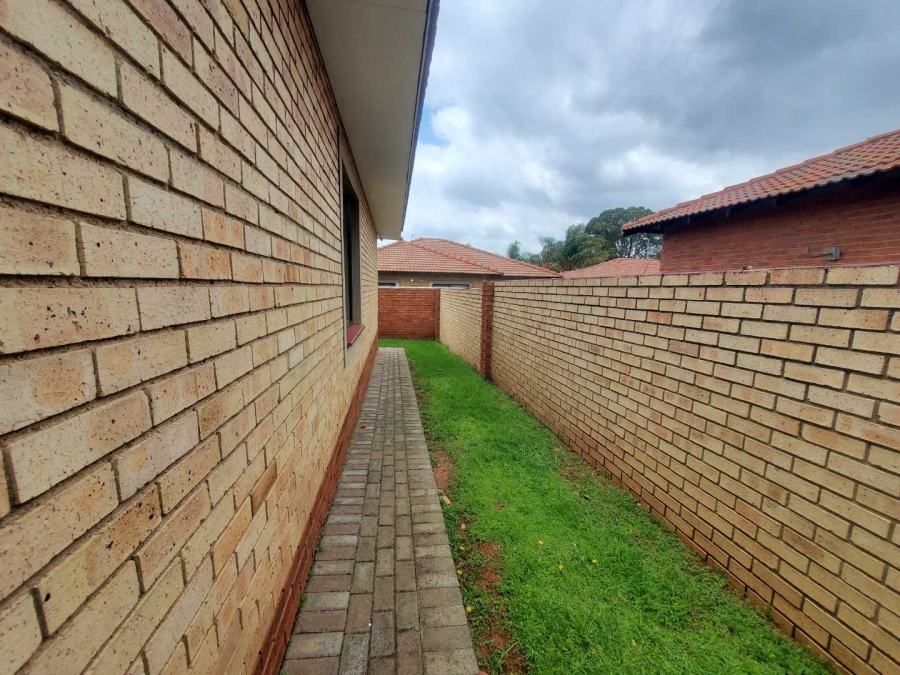 3 Bedroom Property for Sale in Groblerpark Gauteng