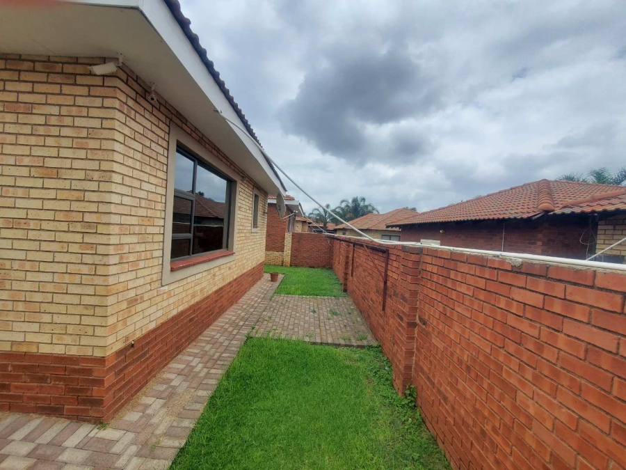 3 Bedroom Property for Sale in Groblerpark Gauteng