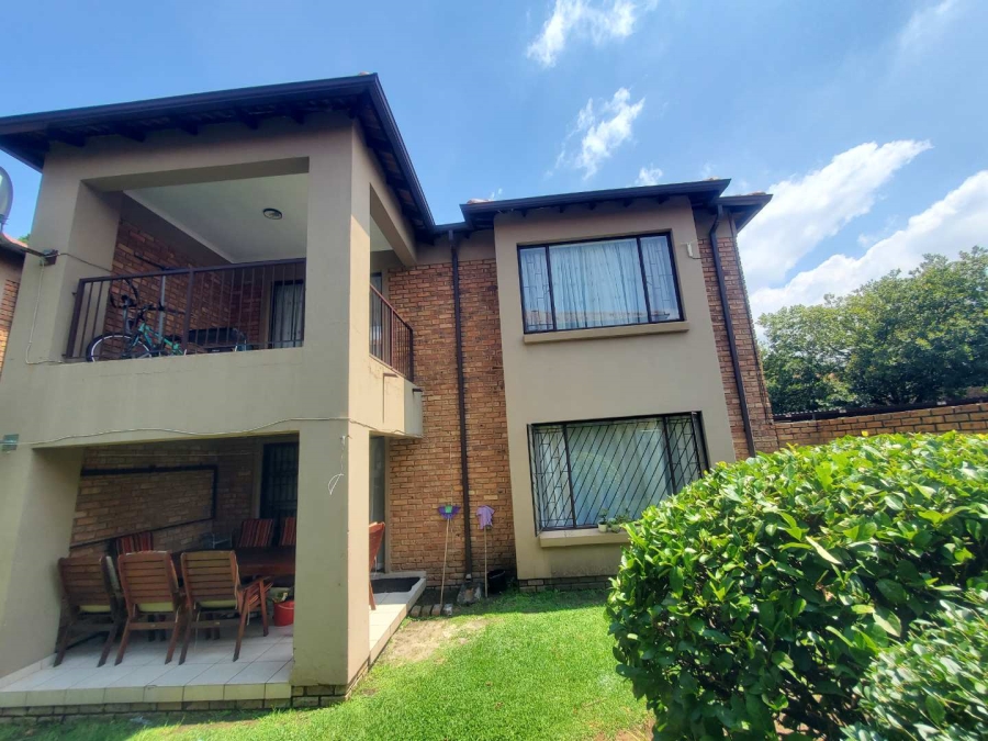 2 Bedroom Property for Sale in Willowbrook Gauteng