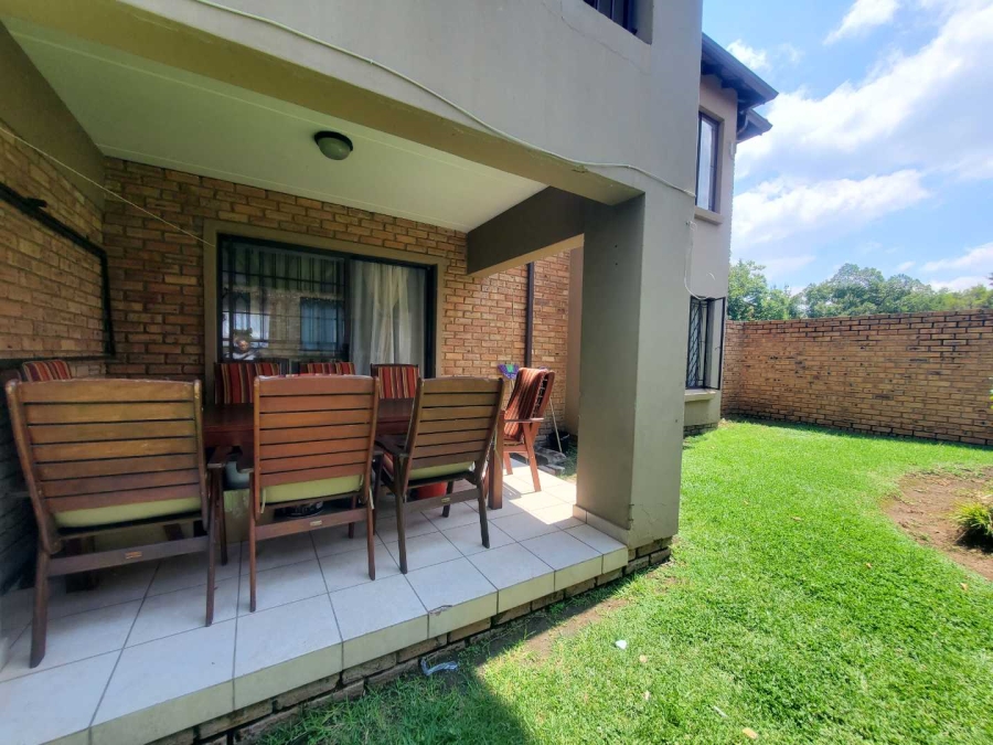 2 Bedroom Property for Sale in Willowbrook Gauteng