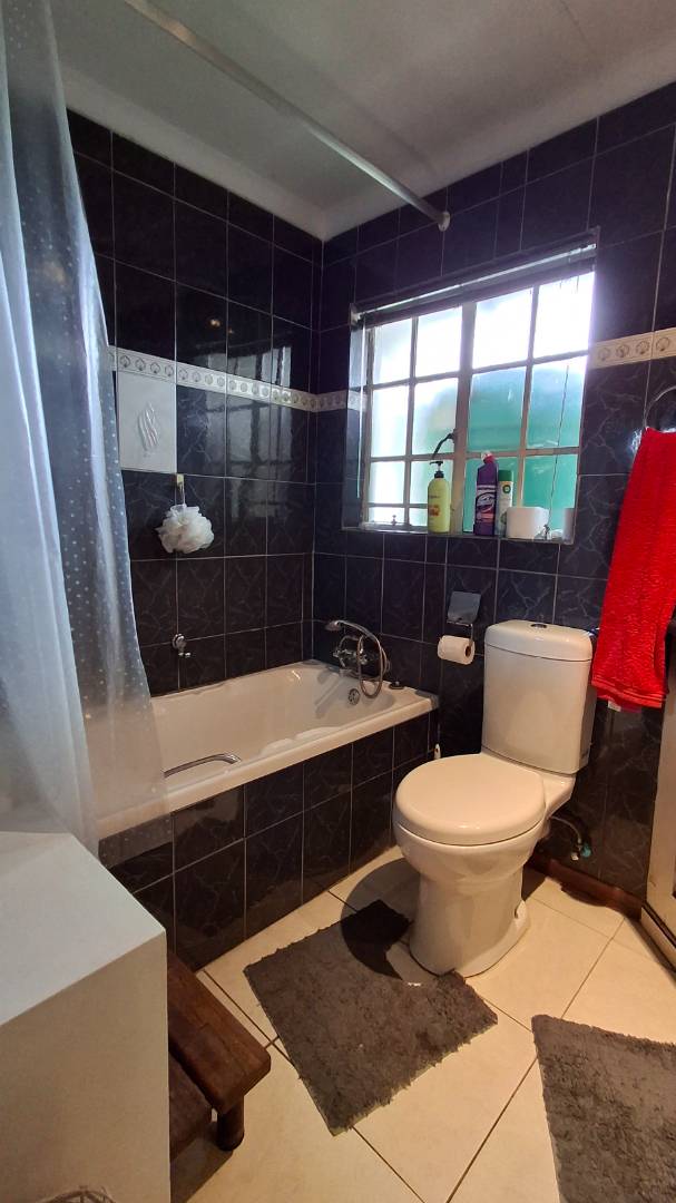 3 Bedroom Property for Sale in Bloubosrand Gauteng