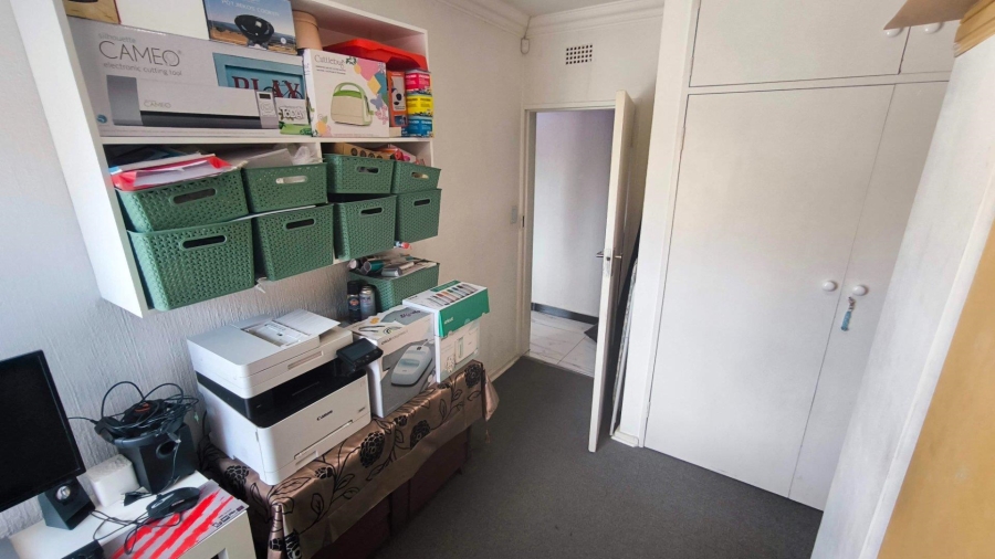 To Let 4 Bedroom Property for Rent in Brackenhurst Gauteng