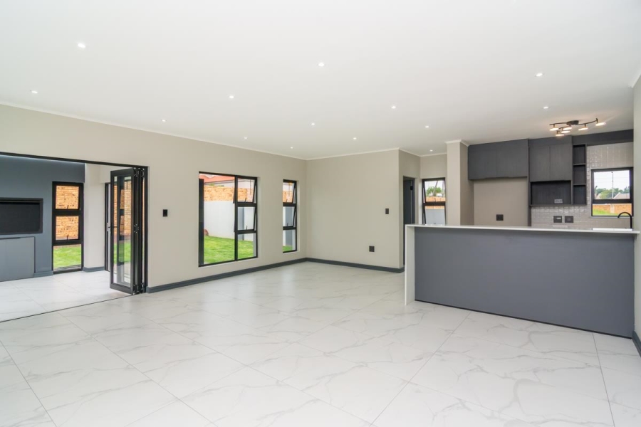 3 Bedroom Property for Sale in Homes Haven Gauteng