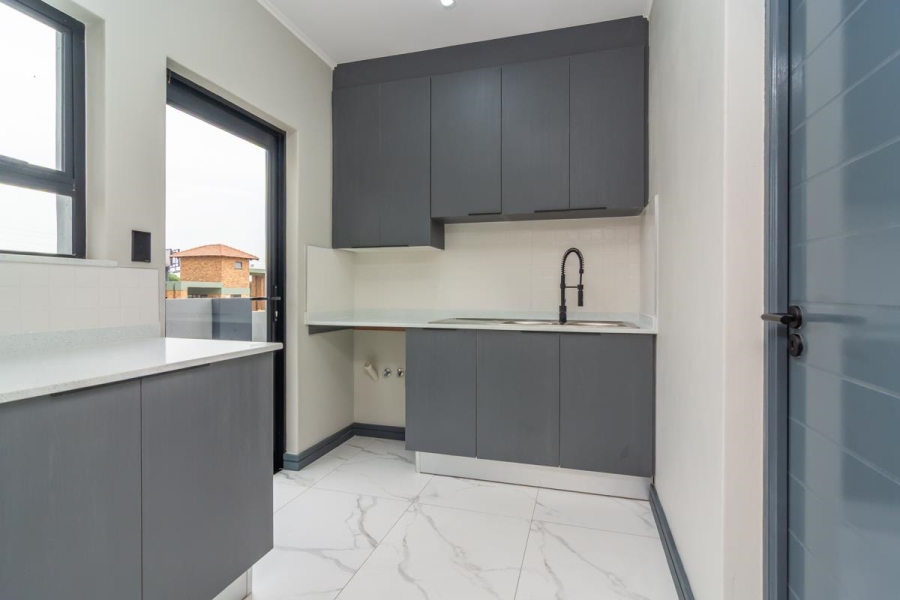 3 Bedroom Property for Sale in Homes Haven Gauteng