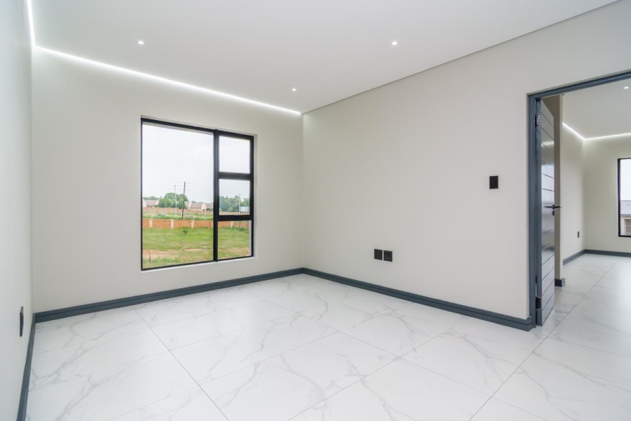 3 Bedroom Property for Sale in Homes Haven Gauteng