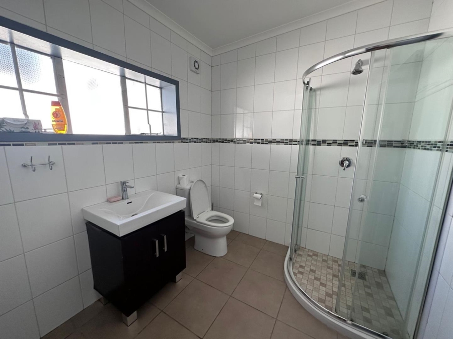 To Let 4 Bedroom Property for Rent in Northcliff Gauteng