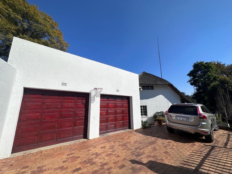To Let 4 Bedroom Property for Rent in Northcliff Gauteng