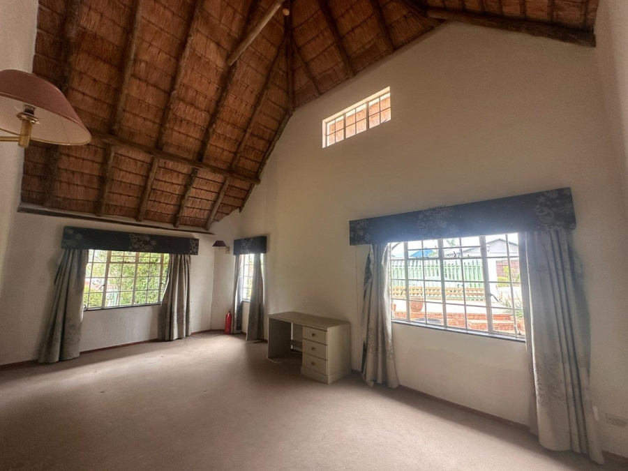 To Let 4 Bedroom Property for Rent in Northcliff Gauteng