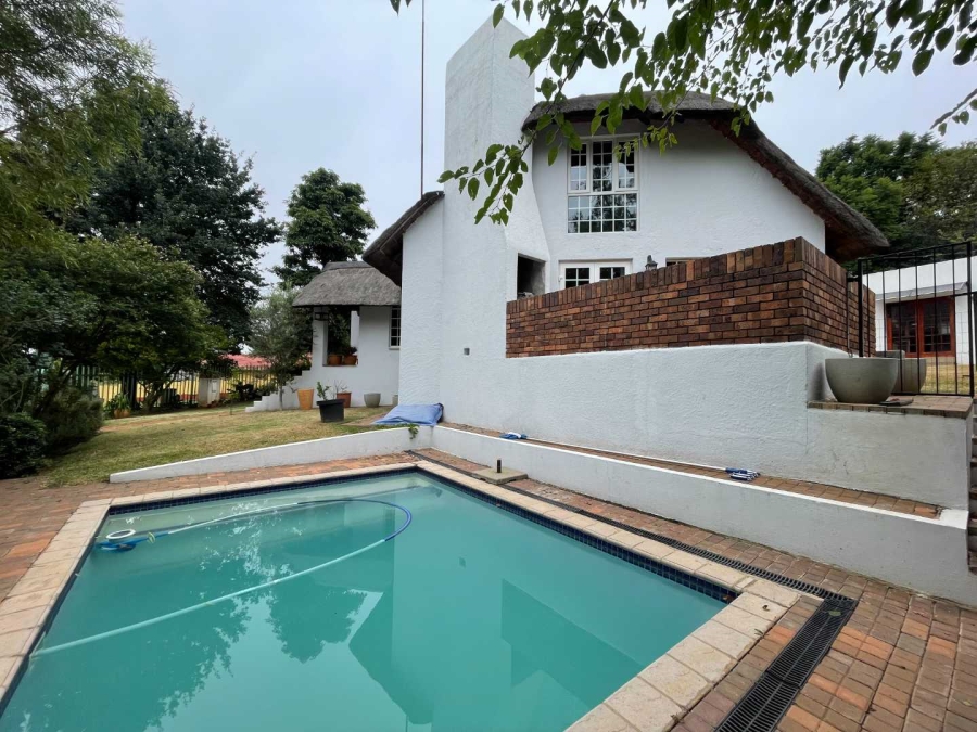 To Let 4 Bedroom Property for Rent in Northcliff Gauteng