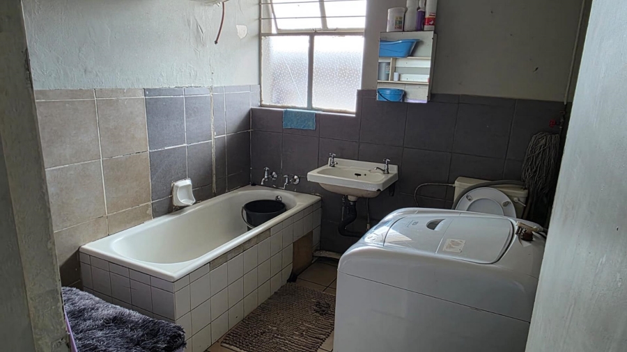 2 Bedroom Property for Sale in Kempton Park Central Gauteng