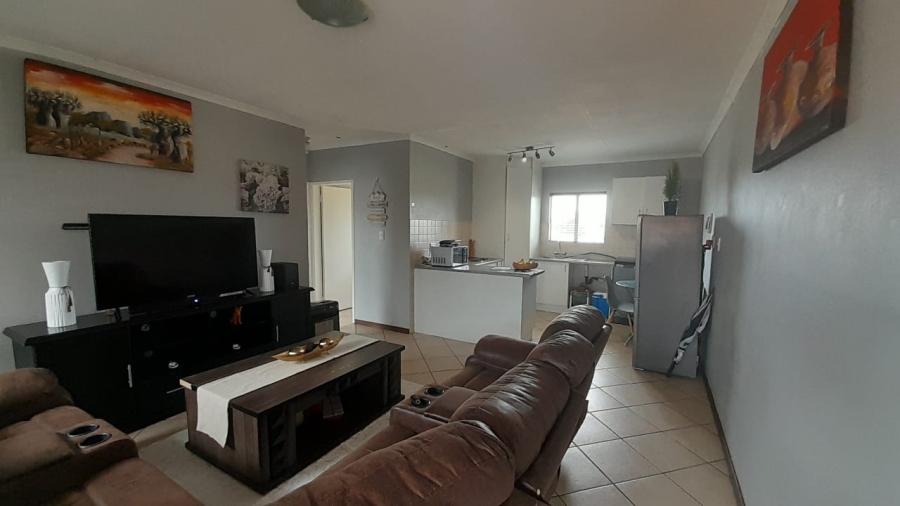 2 Bedroom Property for Sale in Glen Marais Gauteng