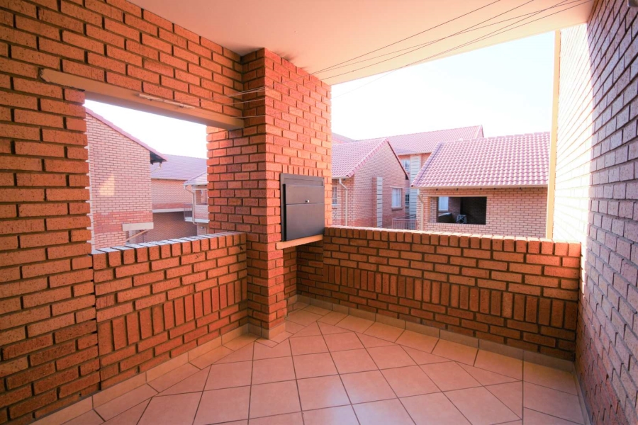 To Let 3 Bedroom Property for Rent in Hazeldean Gauteng