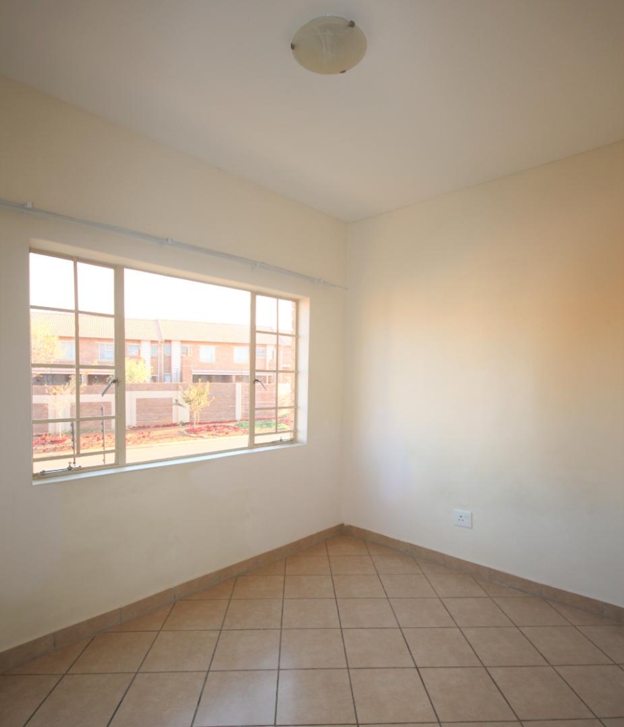 To Let 3 Bedroom Property for Rent in Hazeldean Gauteng