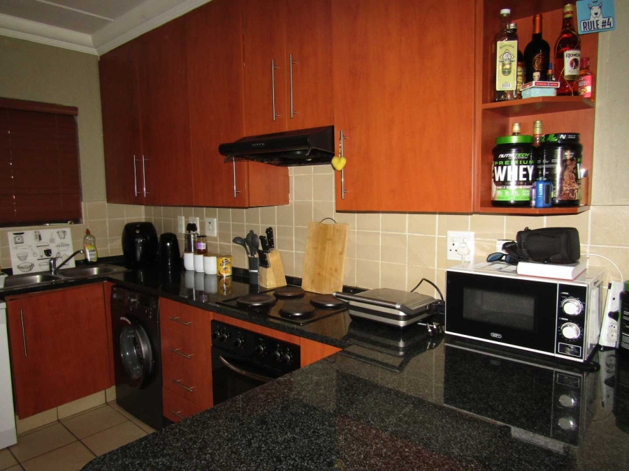 To Let 2 Bedroom Property for Rent in Ravenswood Gauteng