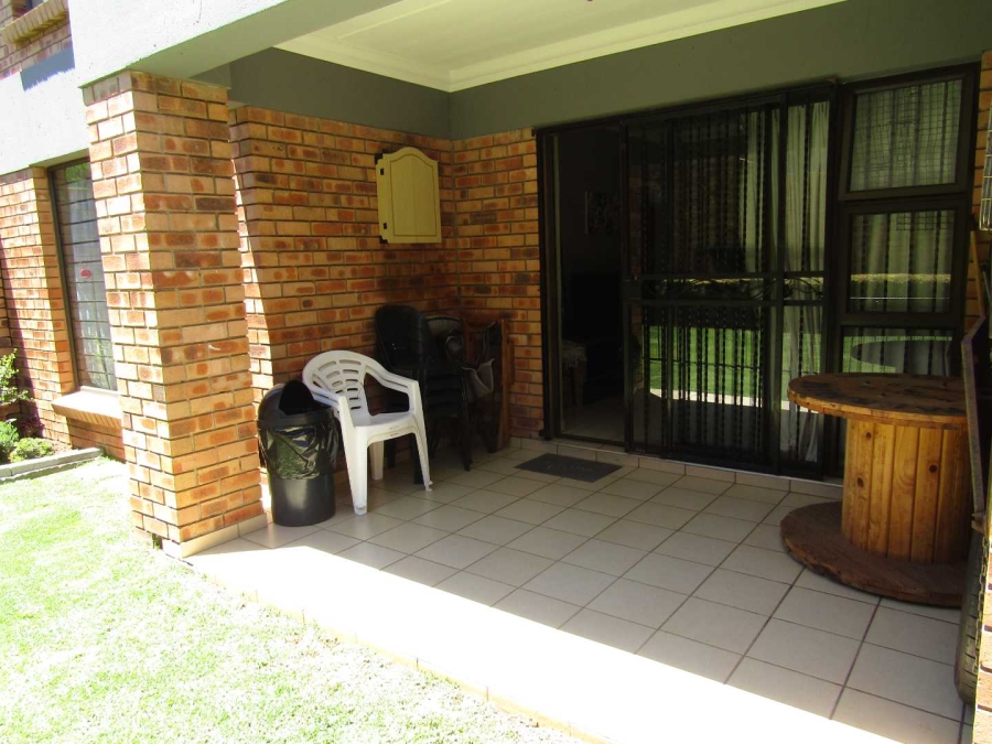 To Let 2 Bedroom Property for Rent in Ravenswood Gauteng