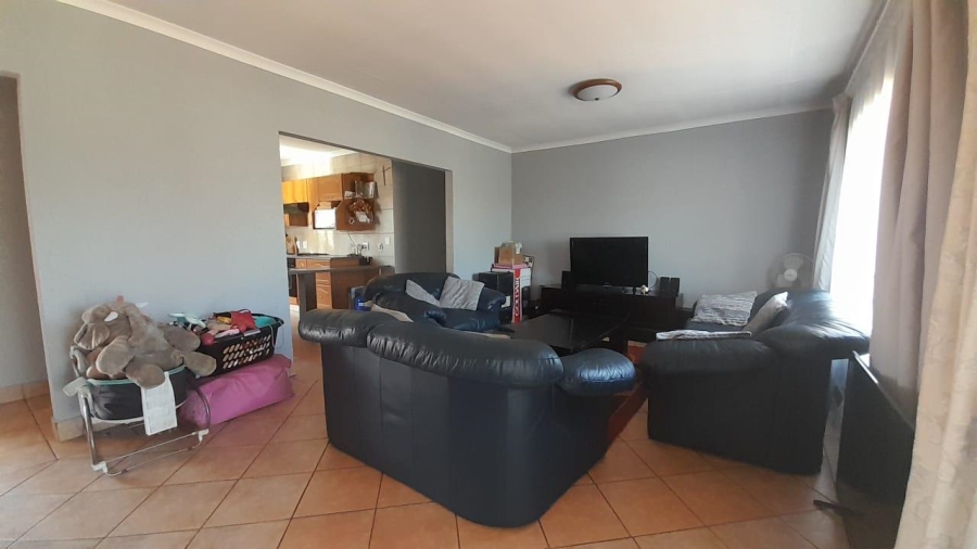 3 Bedroom Property for Sale in Glen Marais Gauteng