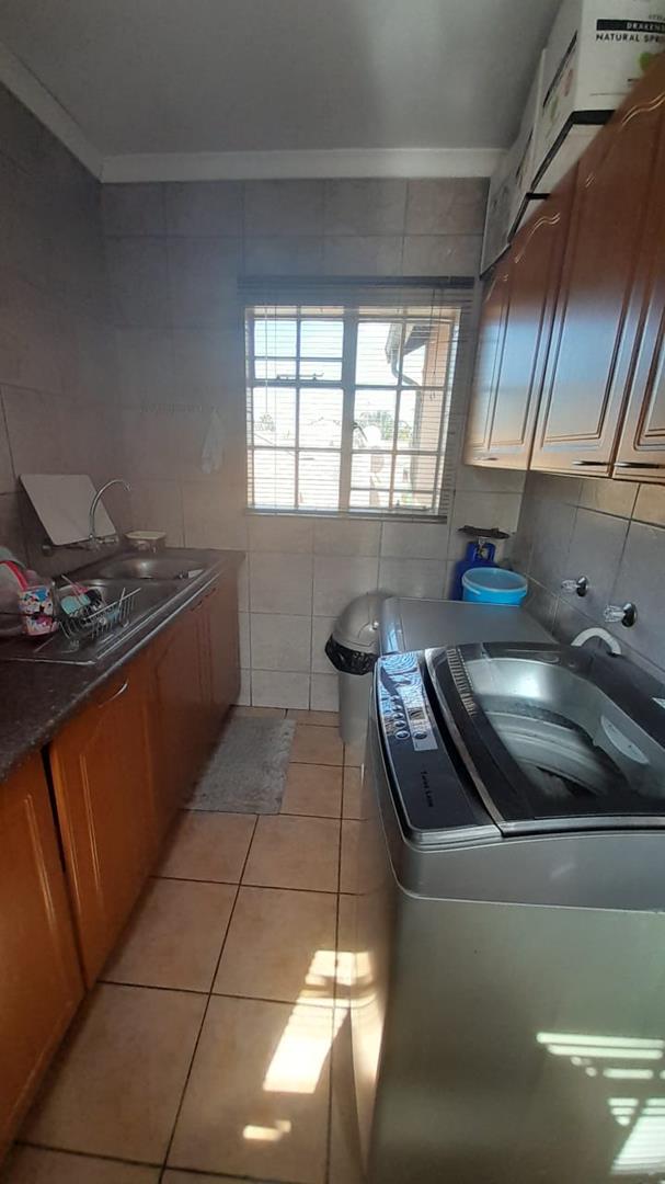3 Bedroom Property for Sale in Glen Marais Gauteng