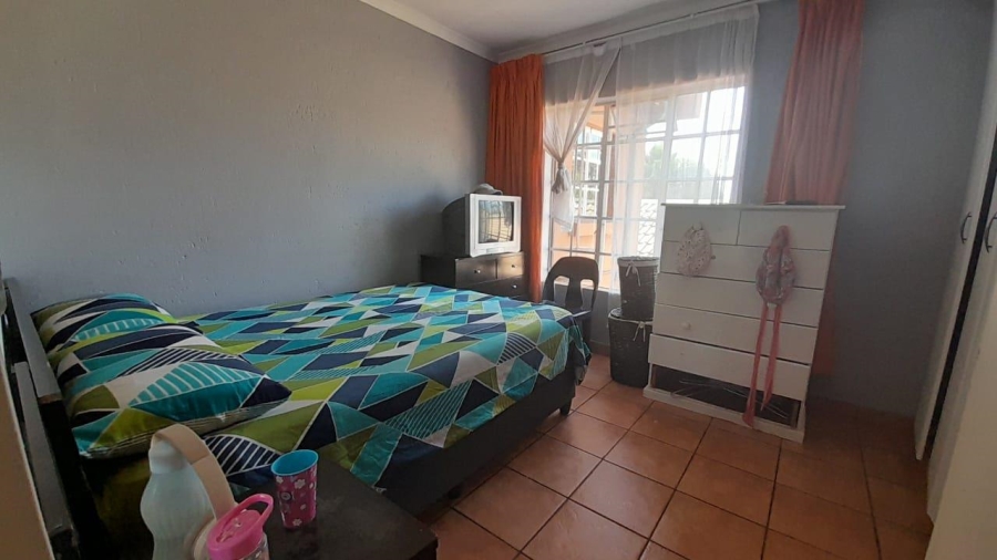 3 Bedroom Property for Sale in Glen Marais Gauteng