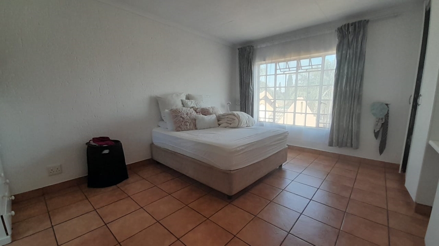 3 Bedroom Property for Sale in Glen Marais Gauteng