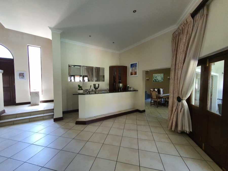 4 Bedroom Property for Sale in Featherbrooke Estate Gauteng