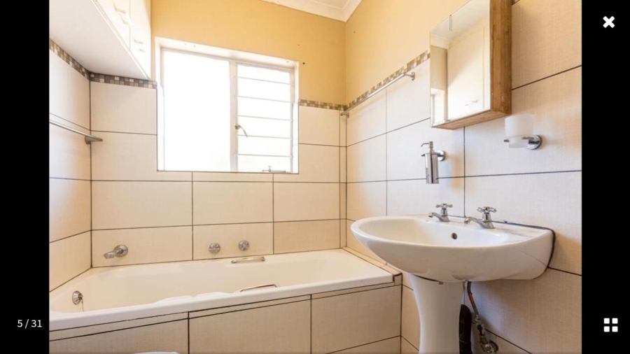 2 Bedroom Property for Sale in La Montagne Gauteng