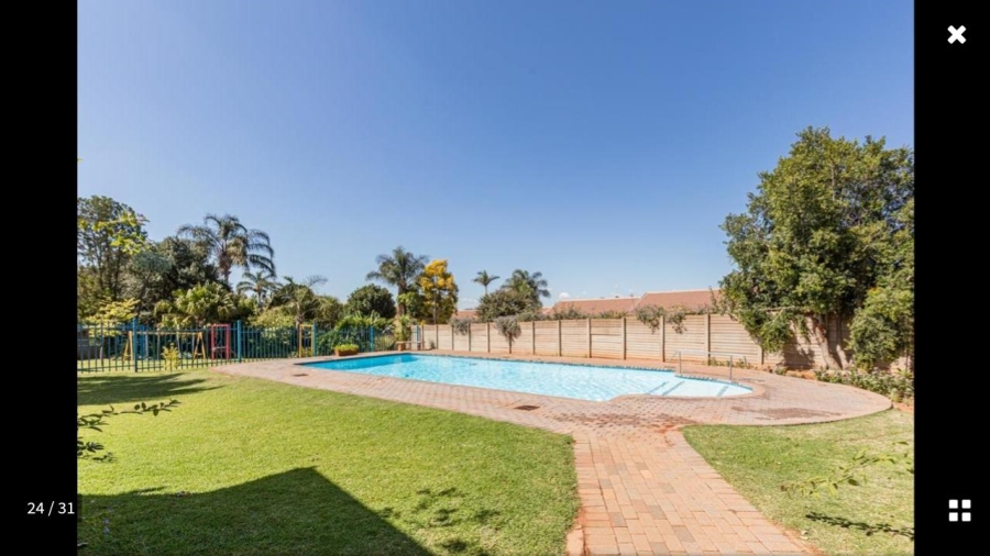 2 Bedroom Property for Sale in La Montagne Gauteng