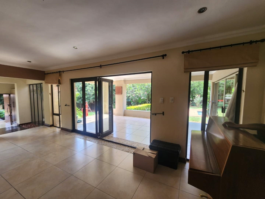 To Let 4 Bedroom Property for Rent in Beverley Gardens Gauteng