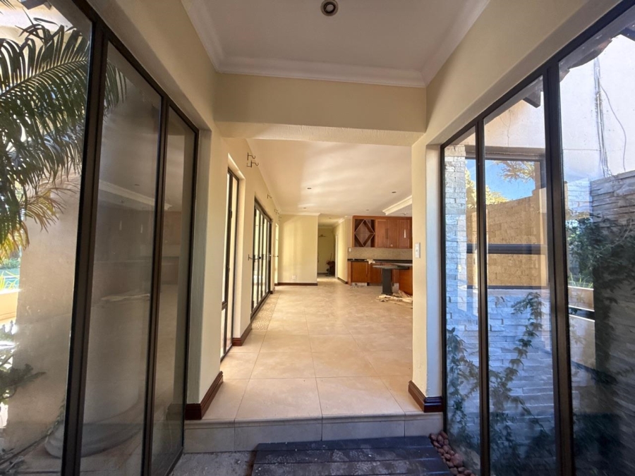To Let 4 Bedroom Property for Rent in Beverley Gardens Gauteng