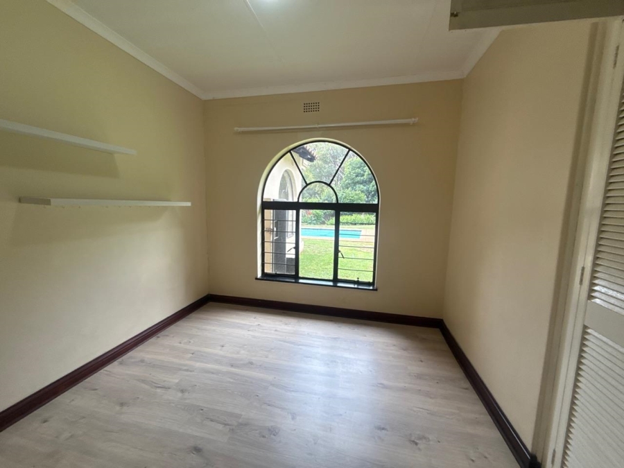 To Let 4 Bedroom Property for Rent in Beverley Gardens Gauteng