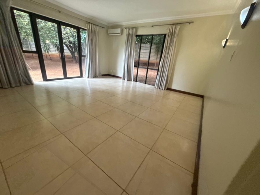 To Let 4 Bedroom Property for Rent in Beverley Gardens Gauteng