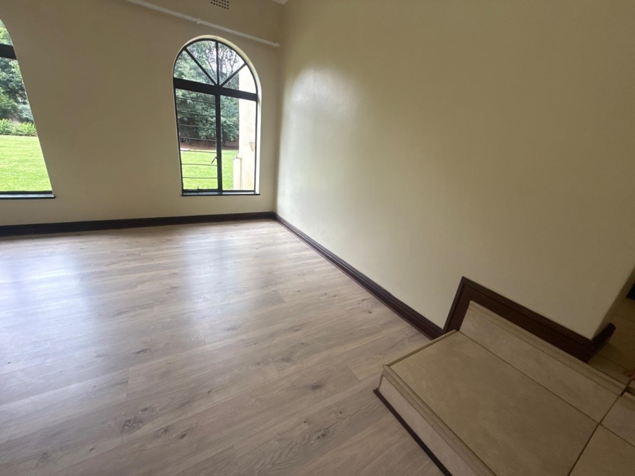 To Let 4 Bedroom Property for Rent in Beverley Gardens Gauteng