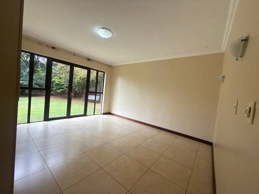 To Let 4 Bedroom Property for Rent in Beverley Gardens Gauteng