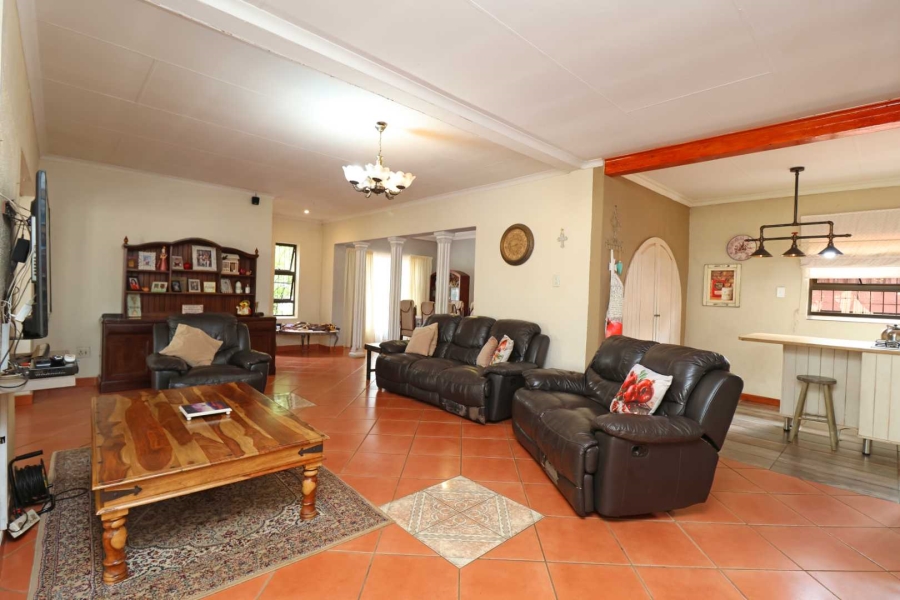 3 Bedroom Property for Sale in Helikonpark Gauteng