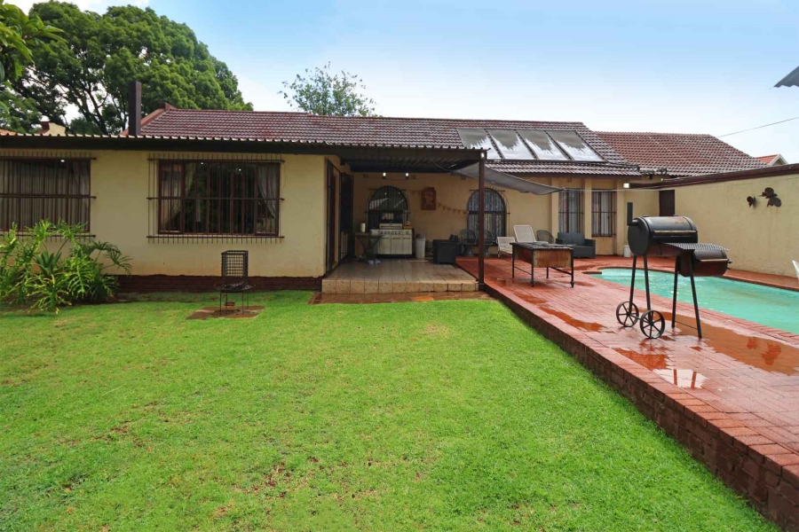 3 Bedroom Property for Sale in Helikonpark Gauteng