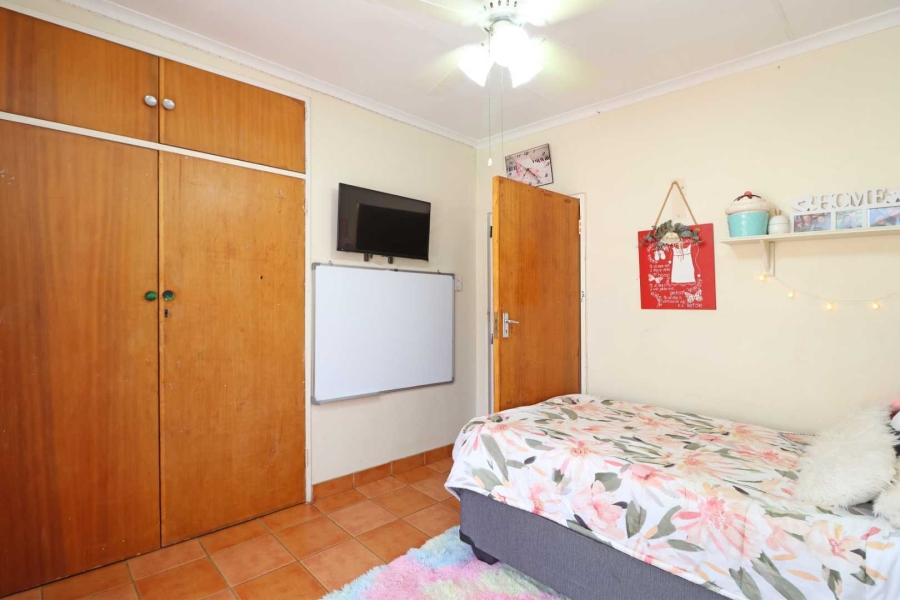 3 Bedroom Property for Sale in Helikonpark Gauteng