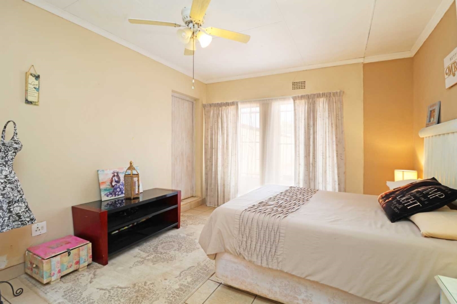 3 Bedroom Property for Sale in Helikonpark Gauteng